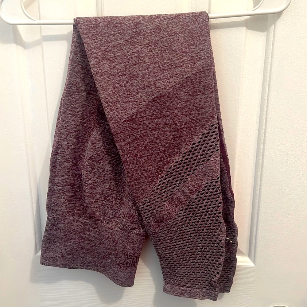 VS PINK Seamless Leggings size M